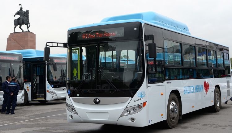 Қырғызстанда шенеуніктерге автобуспен жүру міндеттелді