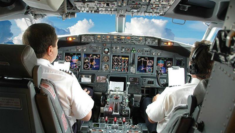 Есірткі қолданған: "AirAstana" әуе компаниясының ұшқышы Алматыдан ұшар кезде ұсталды